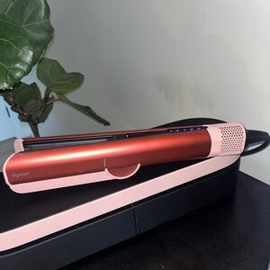 DYSON AIRSTRAIGHT UNDER WARRANTY